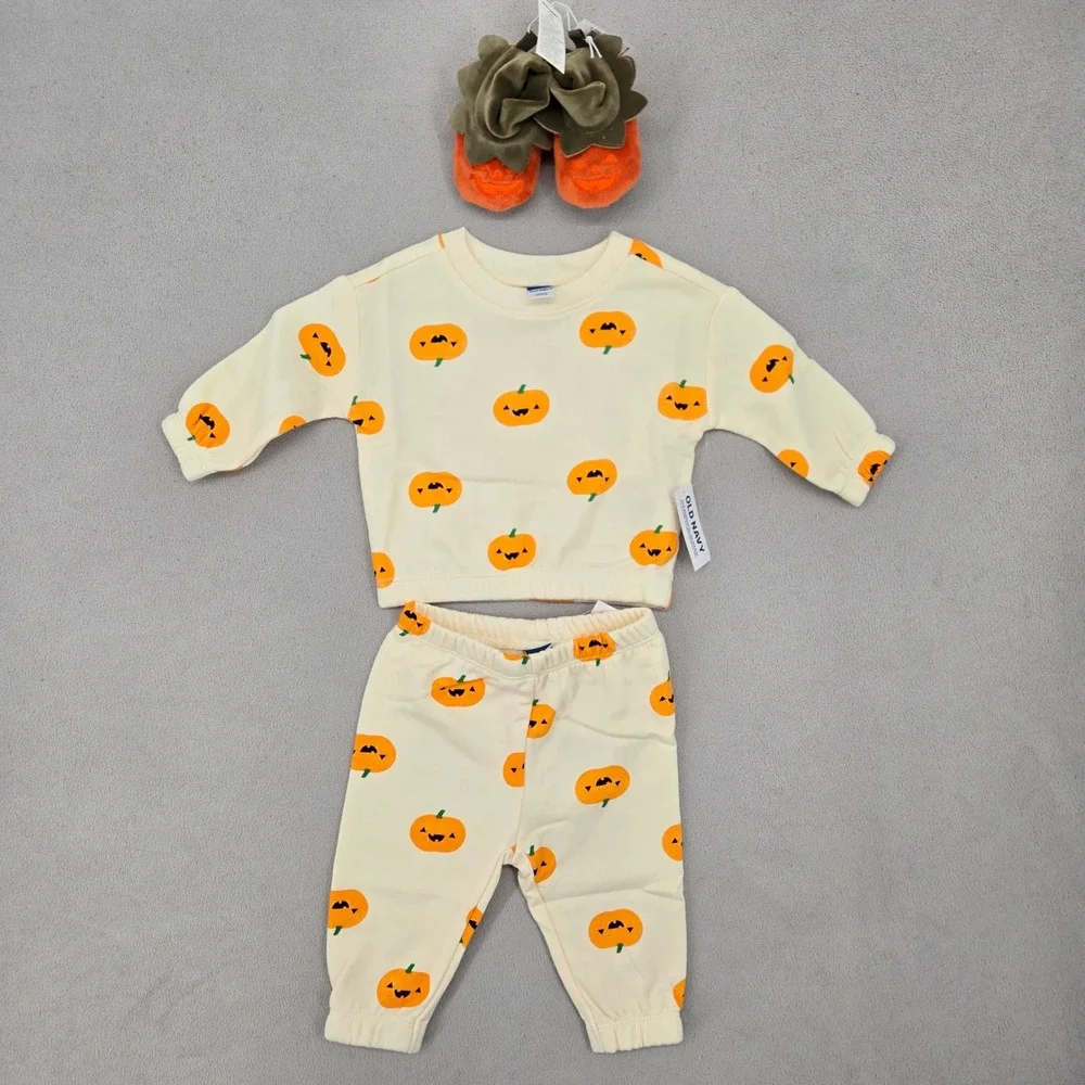 Old Navy Baby Unisex NWT 3-6M 2 pc Pumpkin Jogger & Booties Halloween Set